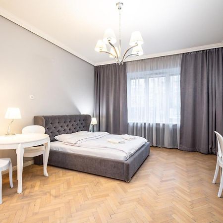 Rentplanet - Studio Krasinskiego Krasków Eksteriør bilde