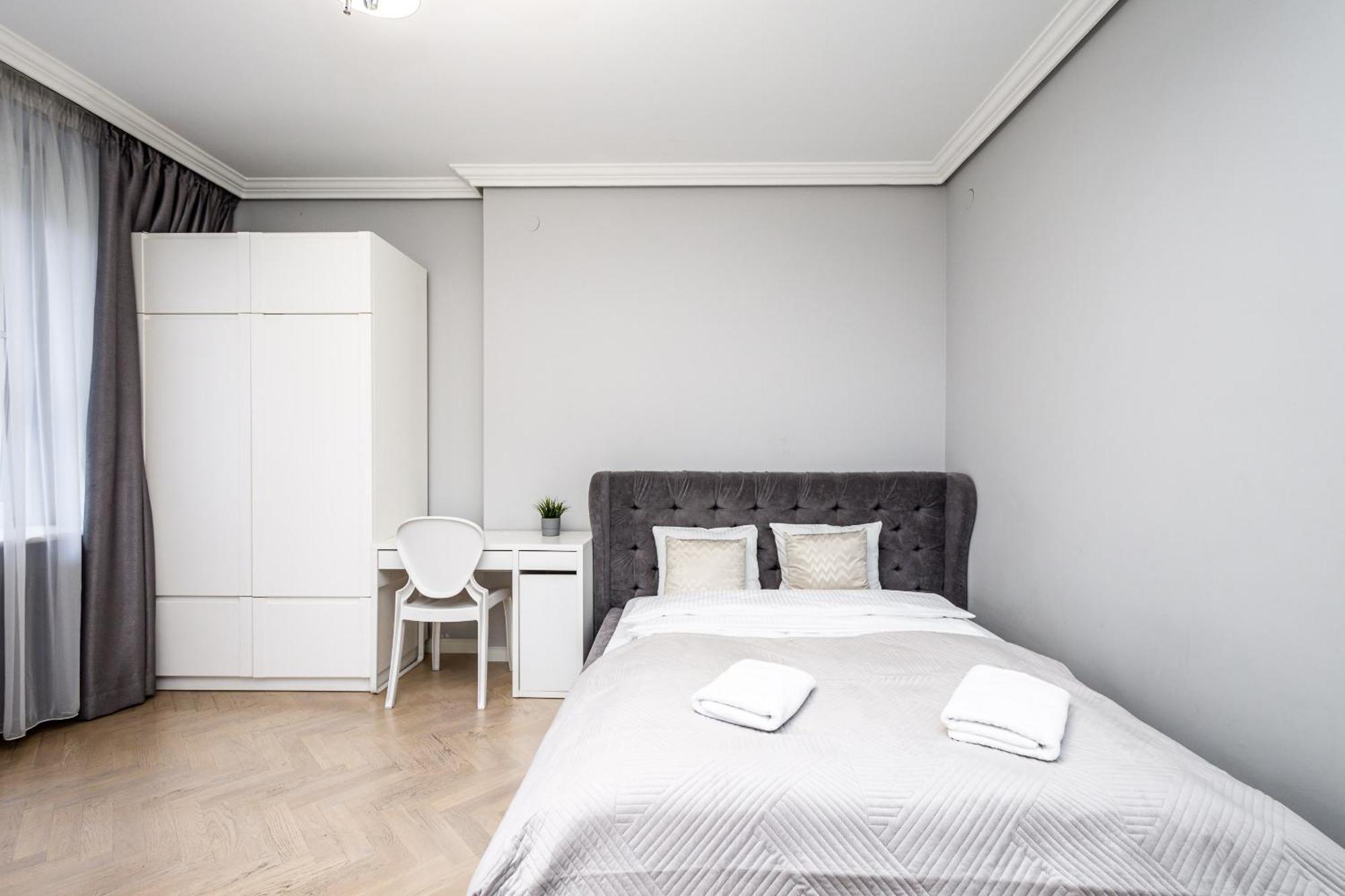 Rentplanet - Studio Krasinskiego Krasków Eksteriør bilde