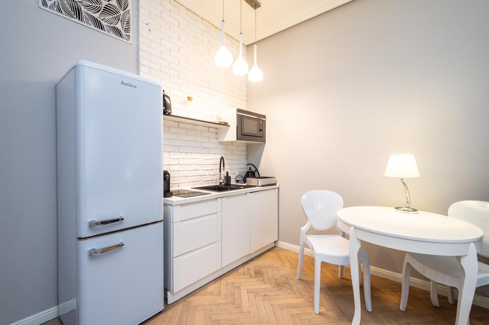 Rentplanet - Studio Krasinskiego Krasków Eksteriør bilde